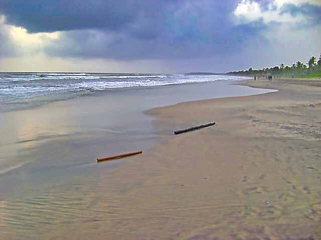 Kerala; India; travel; beach; sea; clouds; sky; uasatish;