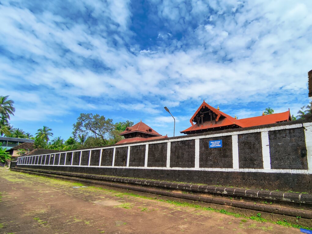 Trichambaram Temple; Taliparamba; Kerala; Krishna Temple; travel blog; uasatish;