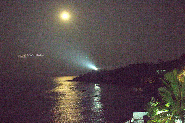 uasatish, India, Kerala, Kannur, lighthouse, moonlit, low light photography;