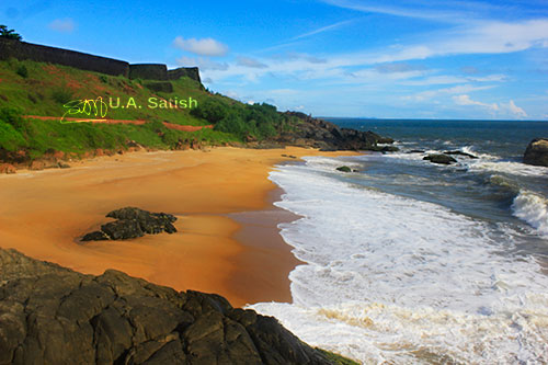 Bekal Fort; Kasargod; Kerala; India; beach; fort; sea; sand; rocks; sky; clouds; uasatish; https://uasatish.com;