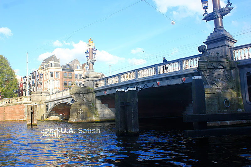 Blauwbrug; Blue Bridge; Amsterdam; bridge; Amstel River; water; sky; uasatish; outdoor;