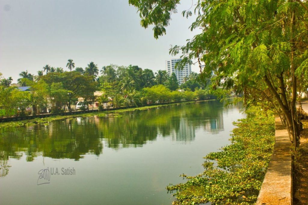 Champakara Canal; Kochi; uasatish;