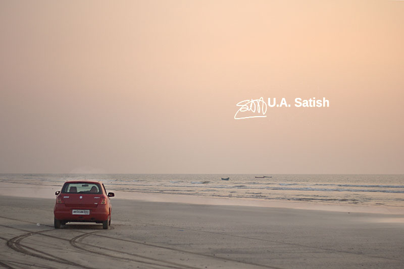 Kalamb Beach; India; Mumbai; outdoor; uasatish; car;