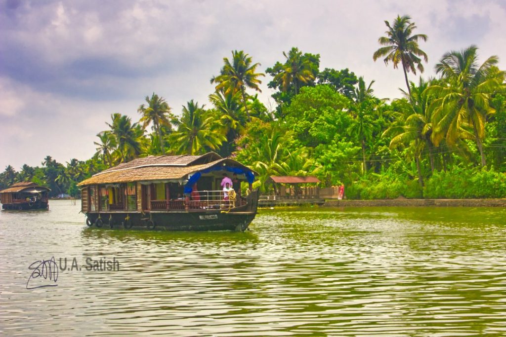 Cruising Houseboats; Alappzha; Kerala; Kuttanad; uasatish;