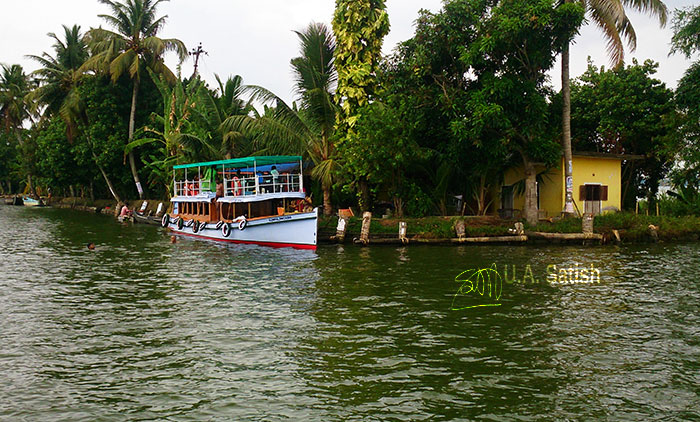 Alappuzha; Kerala; Kuttanad; Kayal; trvel; trees; outdoor; uasatish; boat;