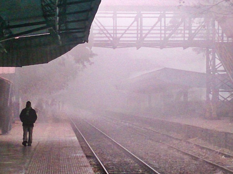 train travel; Konkan; fog; uasatish;