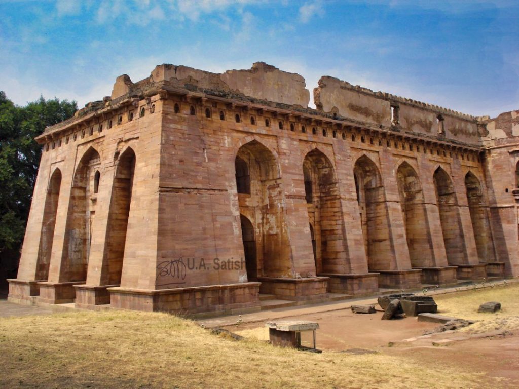 Hindola Mahal; Mandu; Madhya Pradesh; uasatish; Malwa;