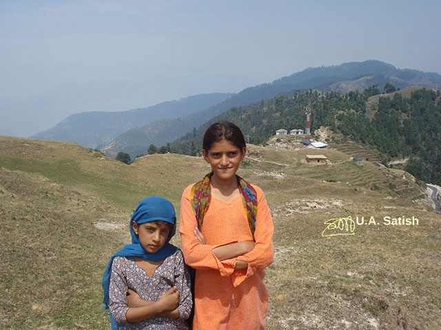 girls; Himachal Pradesh; India; outdoor; travel; hill top; uasatish;