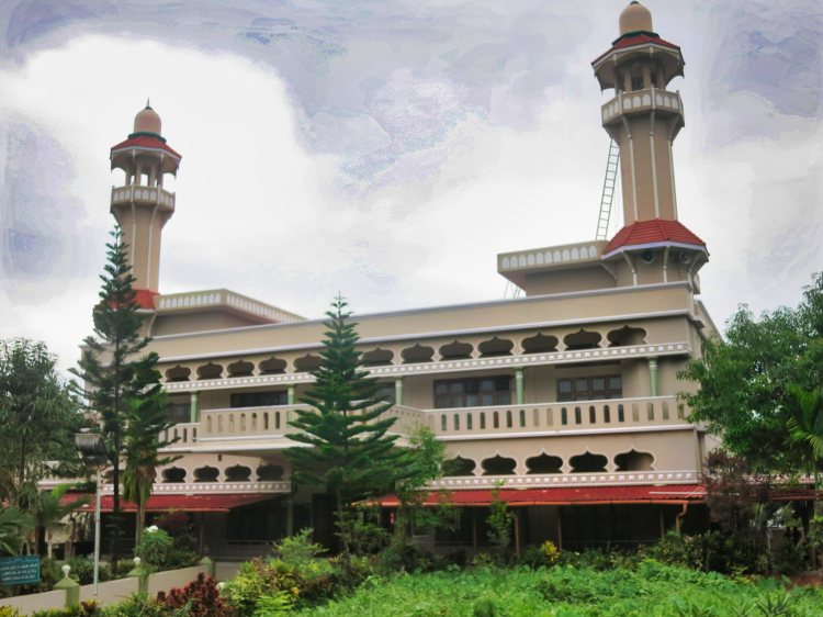 Saidar Palli; Thalassery; mosque; uasaish;