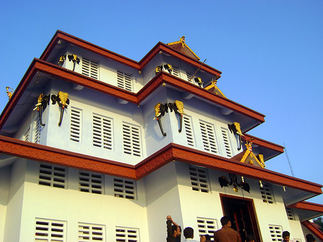 Muthappan Madappura; Kerala; Parassini; India; temple; uasatish;