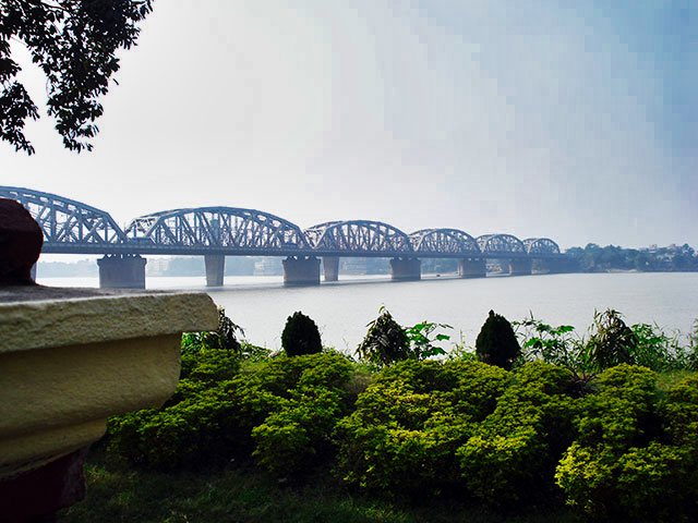 Bridge Over River Hooghly; India; uasatish; travel blog; travel photography;
