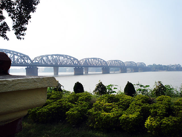 River Hooghly; bridge; Kolkata; outdoor; Calcutta; uasatish; India; water;
