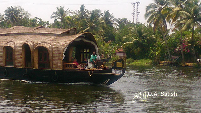 Houseboat; Alapuzha; Kerala; India; lake; water; sky; outdoor; uasatish; trees;