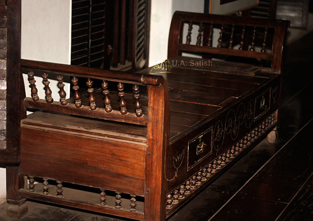 Arakkal Museum; Arakkal Palace; Kannur; Kerala; India; uasatish; wooden cot;