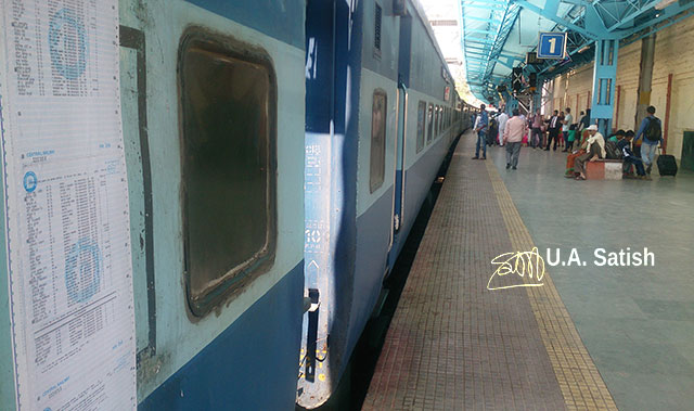 Maharashtra; India; Central Railway; train travel; uasatish; railway station; Lonavala;