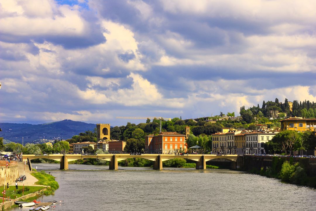 Florence; Italy; River Arno; bridg; sky; clouds; uasatish; Florence to Lucerne; travel blog;