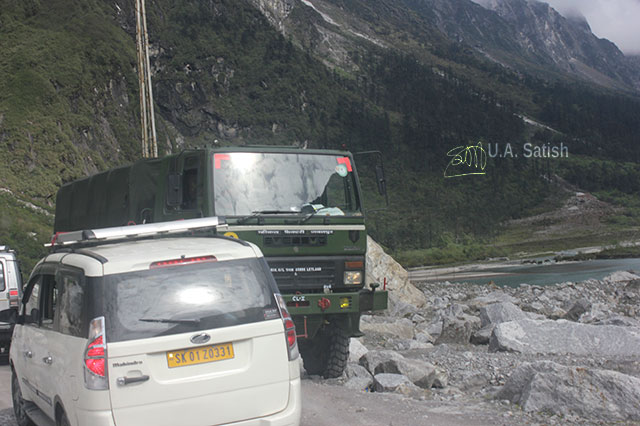 Sikkim; India; mountain; uasatish; truck; car; 
