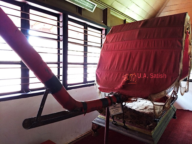 Pazhassi Raja Museum; museum; Calicut; India; Kerala; Kozhikode; uasatish;; palanquin;