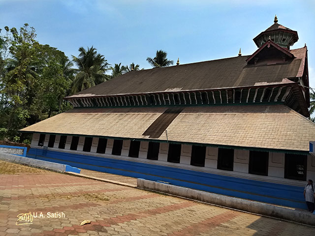 Odathil Palli; mosque; palli; Thalassery; Tellicherry; Kerala; uasatish;