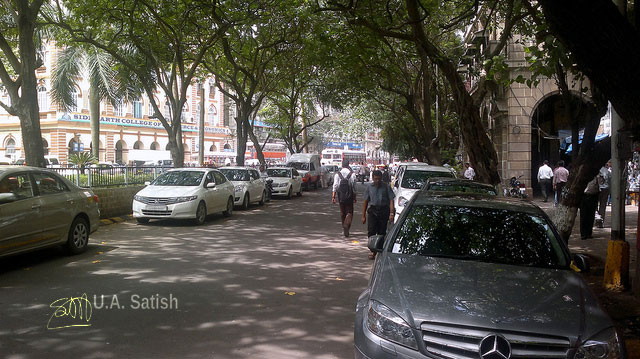 Bombay; Mumbai; street; cars; buildings; trees; uasatish;