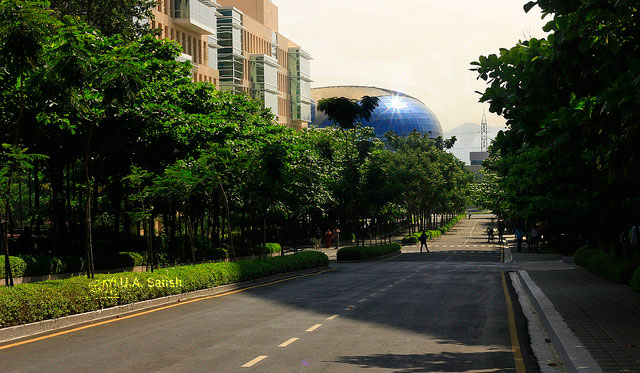 Pune; road; buildings; architecture; uasatish; trees;