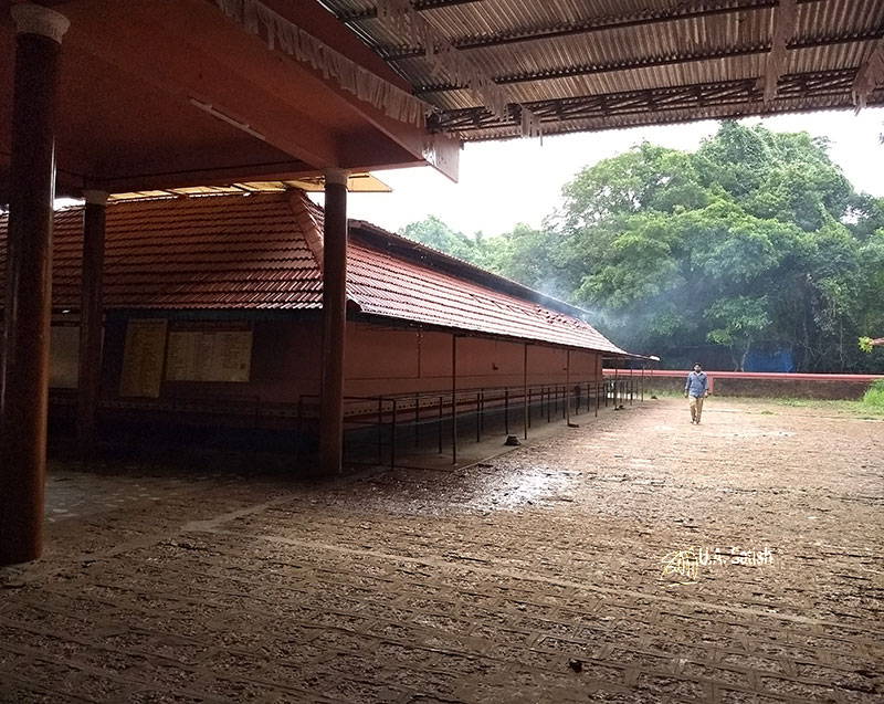 Mannanpurathu Bhagavathi Temple; temple; Nileshwaram; Kerala; India; uasatish; Chuttambalam;