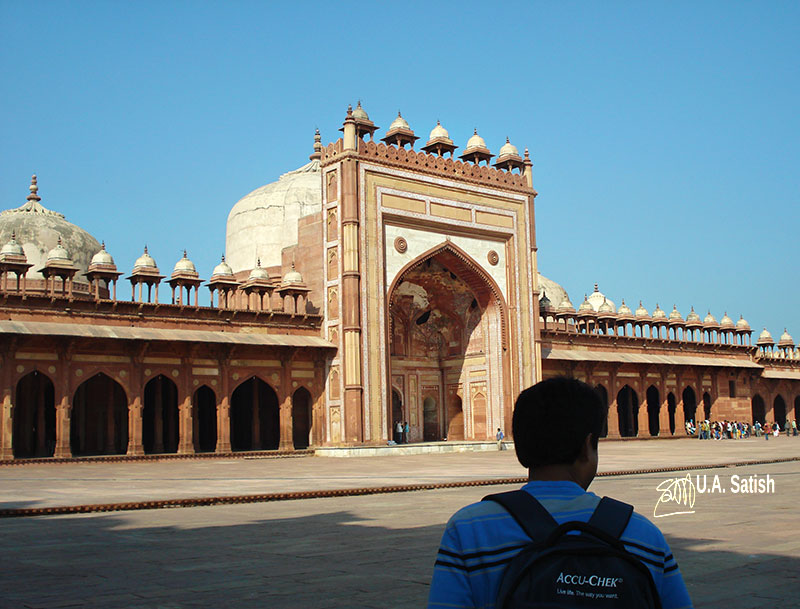 Uttar Pradesh; Mughal Architecture; Jama Majid; travel blog; uasatish; architecture; Emperor Akbar; India; mosque;