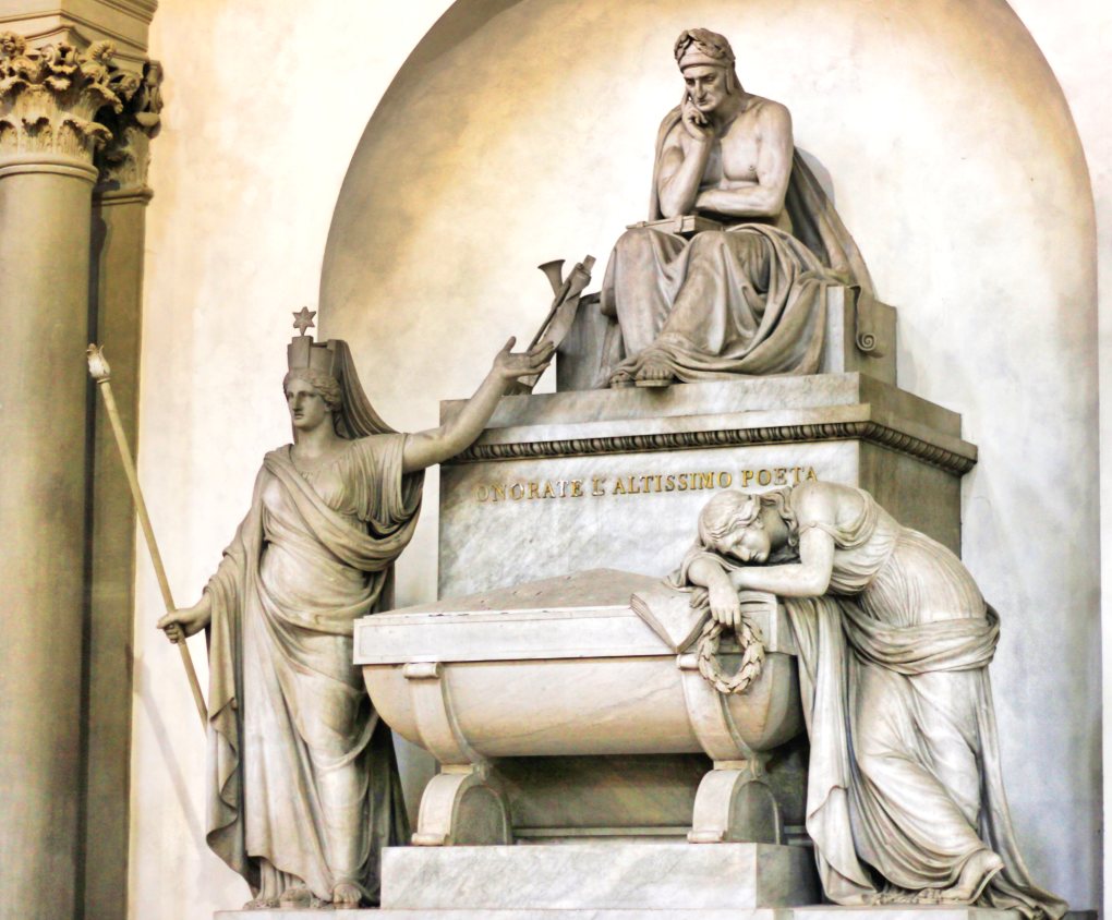monument; Dante Alighieri; Italy; uasatish; travel blog;
