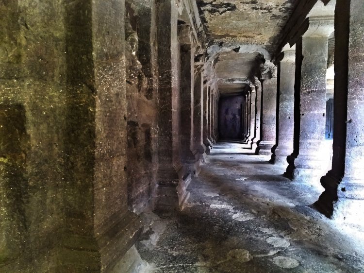 Ellora Caves; Travel blog; uasatish; stone corridor;