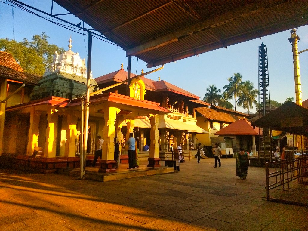 Kollur; temple buildings; uasatish;