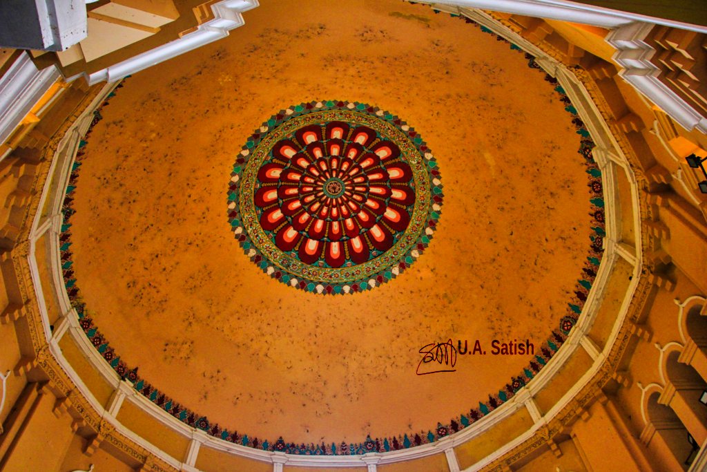 dome; Madurai Palace; India; uasatish;