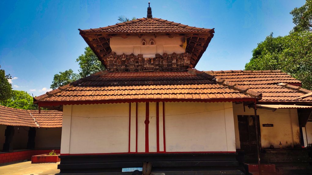 Thrssilery Temple; architecture; Kerala; uasatish; Shiva Temple;